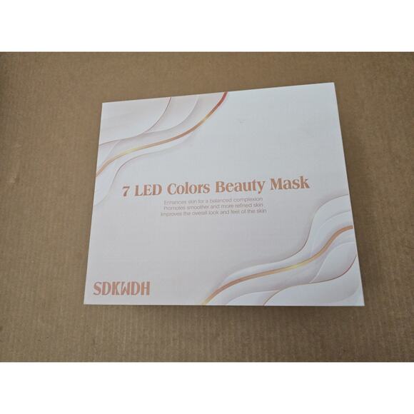 SDKWDH Light Therapy Face Mask 7 LED Painless - Picture 10 of 12